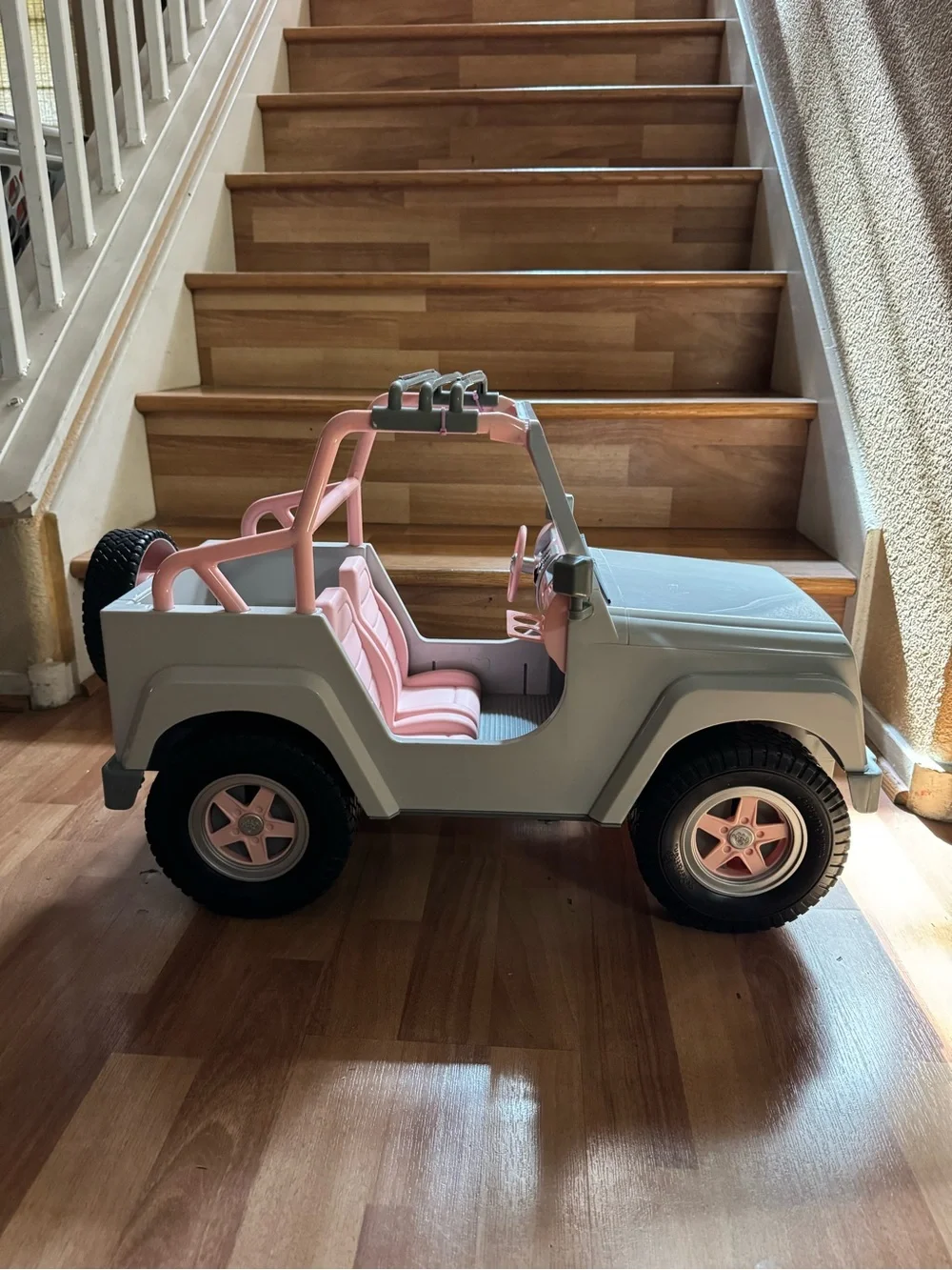 Kids Electric Ride-On Jeep in White and Pink - Stylish Toddler Vehicle